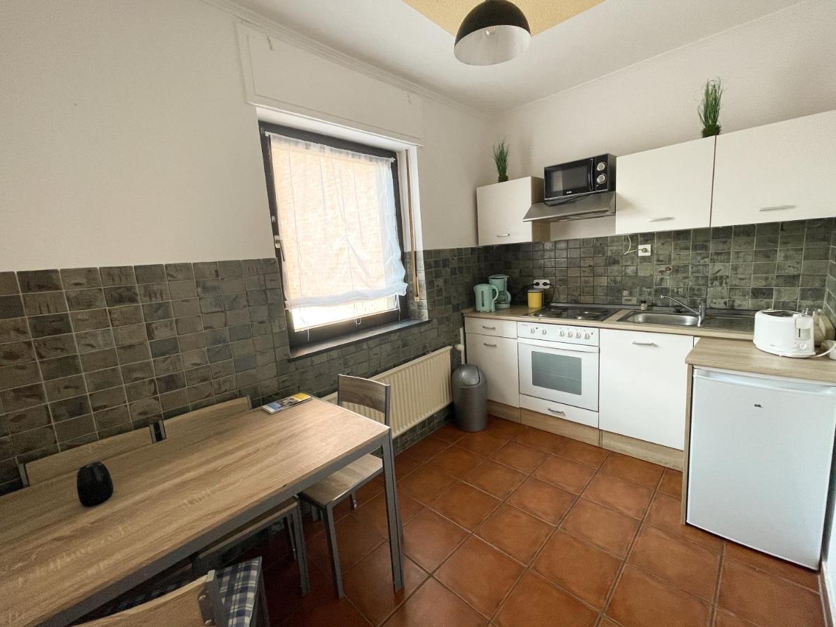 Zum Burghof Appartement Hürth Buitenkant foto