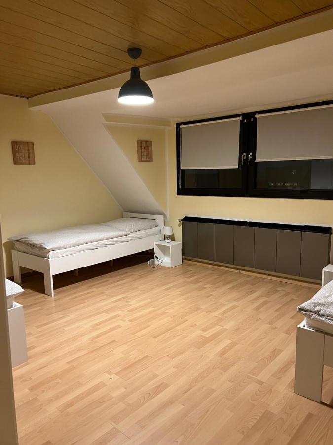 Zum Burghof Appartement Hürth Buitenkant foto